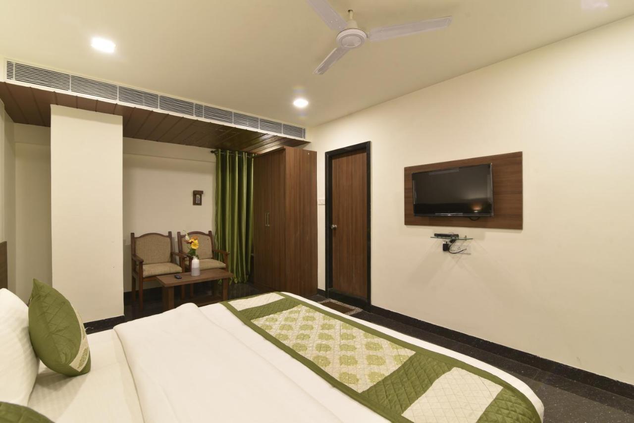Hotel Clove Bijāpur Exterior foto