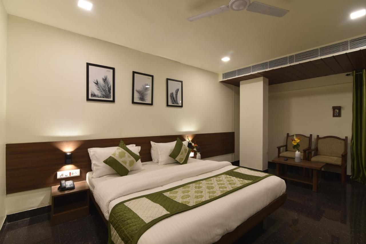 Hotel Clove Bijāpur Exterior foto