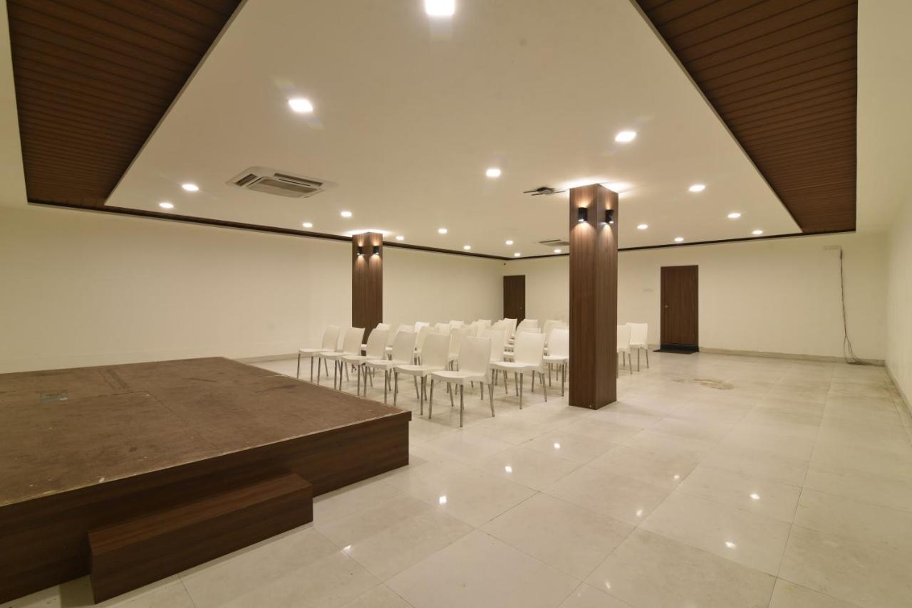 Hotel Clove Bijāpur Exterior foto