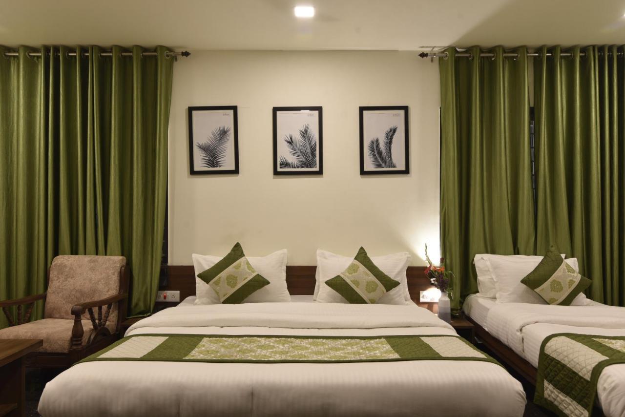 Hotel Clove Bijāpur Exterior foto